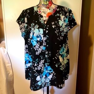 Short Sleeve V-Neck Black Blouse Blue Flowers
